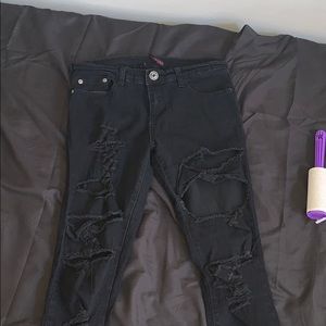 Black ripped jean